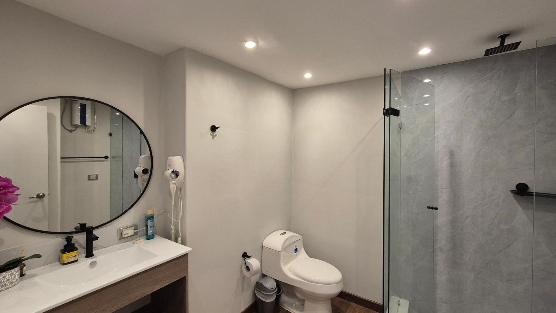 Moderna Con Balcón A Pasos De La Playa Apartamento Cartagena