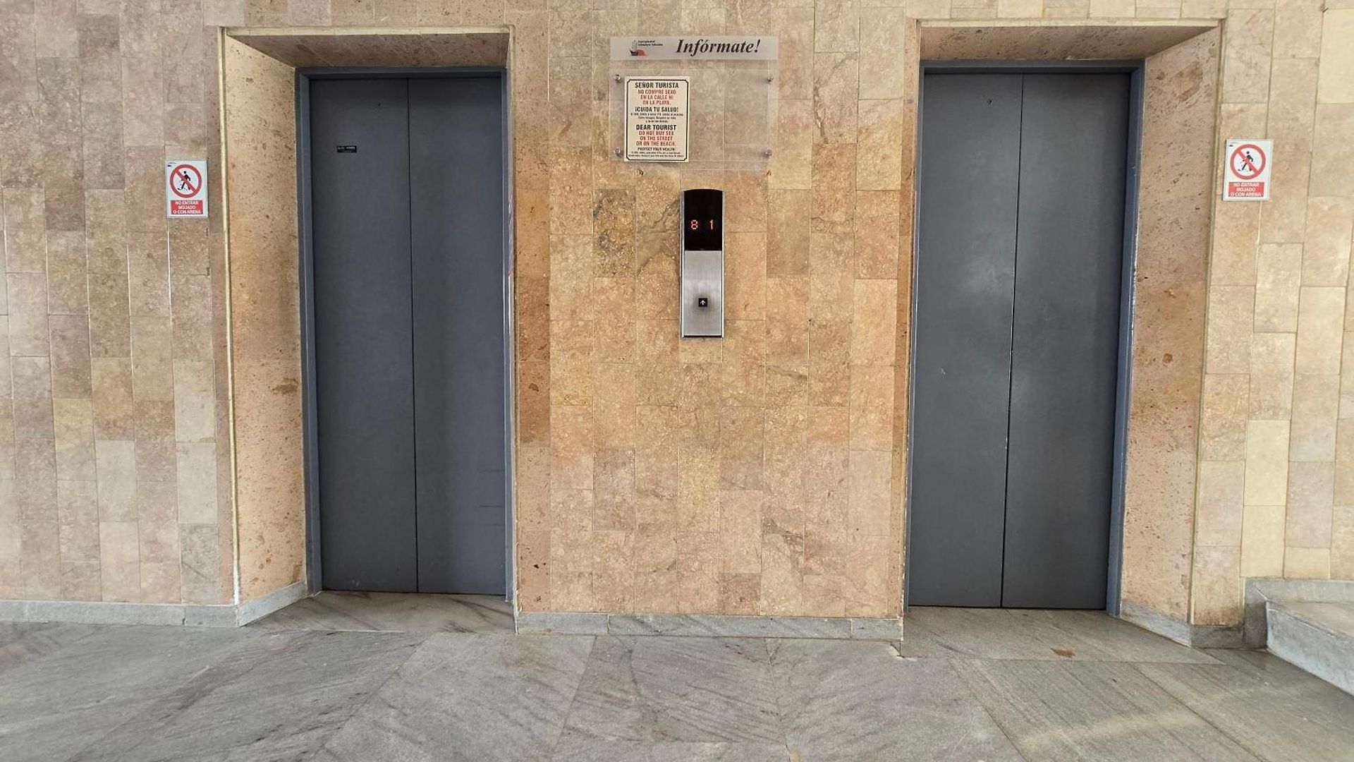 Moderna Con Balcón A Pasos De La Playa Apartamento *