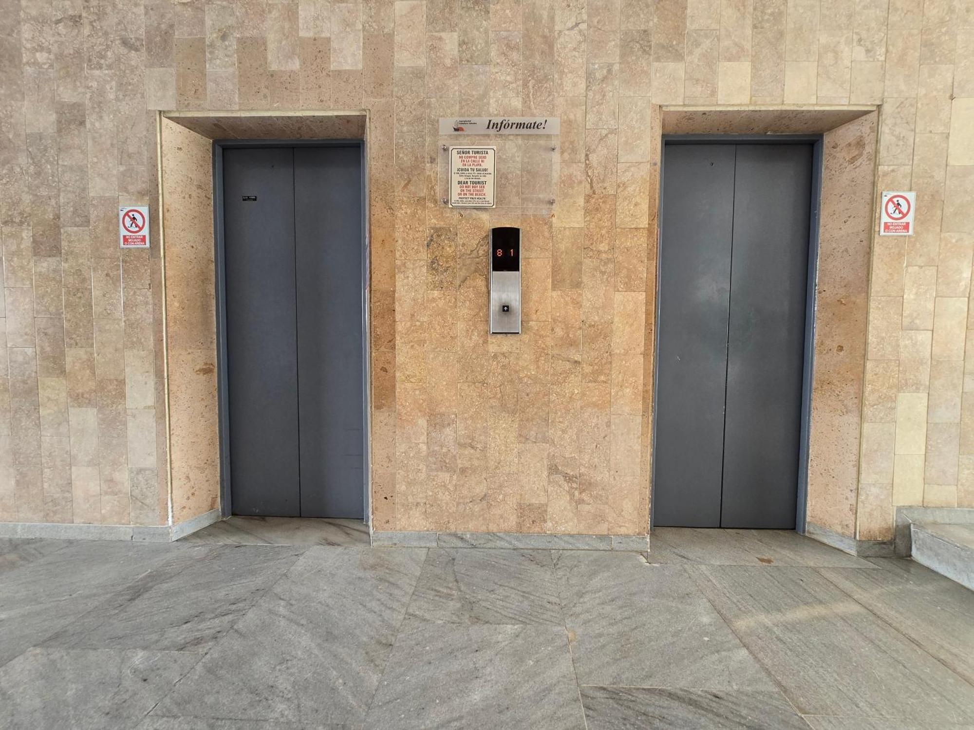 Moderna Con Balcón A Pasos De La Playa Apartamento *